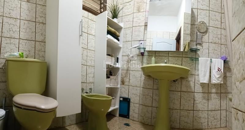 Foto 2a9e434e-2ee6-4de0-b221-a1ca022ce392. House with parking in Llano del Moro Santa Cruz de Tenerife