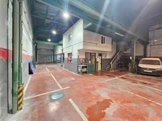 Nau industrial a Betsaide kalea 11. Taller mecanico en venta