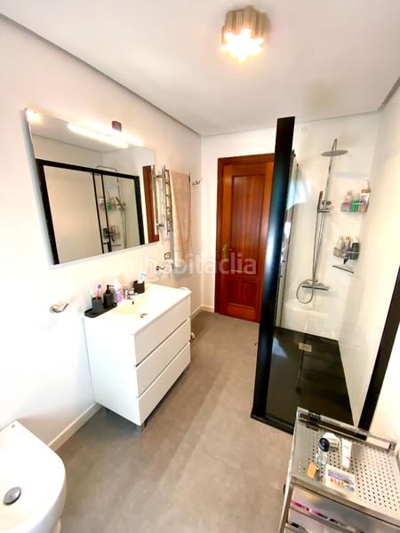 Foto 1576a35b-fb9f-40f2-b0a4-facee418b883. Chalet en sagarminaga kalea 8 preciosa casa con piscina privada en Zaldibar
