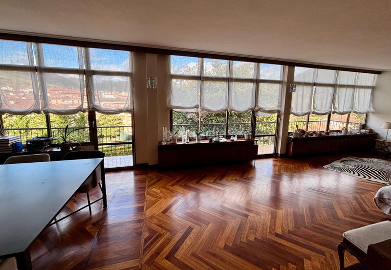 Foto 4a669725-2da3-4835-b05a-482ee3890595. Chalet en sagarminaga kalea 8 preciosa casa con piscina privada en Zaldibar