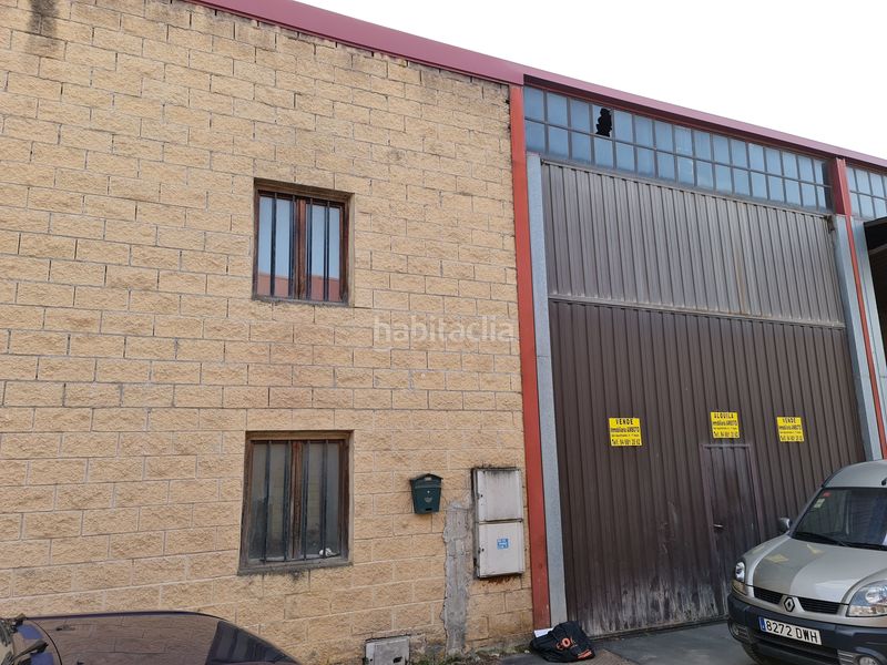 Foto a85de789-7a80-44d6-bc0e-10de157e6065. Industrial building in betsaide kalea 9 in Elorrio