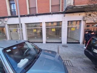 Location Local commercial à Montevideo etorbidea 18