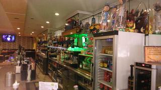 Local Comercial en Avenida do fragoso 83. Local-cafetera en funcionamiento