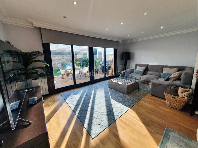 Foto daa7aa3a-ec6a-49f8-a469-a29f3d854fca. Chalet avec chauffage parking dans Sardoma - Castrelos Vigo