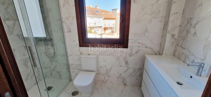 Foto fba50bac-0f39-4bb8-8b75-2f6382cd5068. Chalet vivienda residencial unifamiliar independiente en Baiona