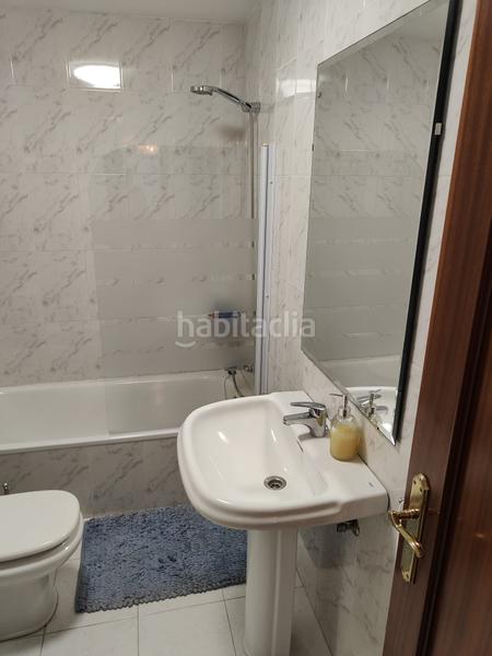 Foto 8000bdf4-8e6f-4201-adc8-82d33773f109. Lloguer apartament a avenida de bueu 27 a Cangas pueblo Cangas