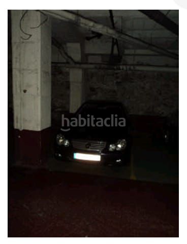 Foto a583a8b9-eaaa-4fc4-9a92-ddba9474e610. Aparcament cotxe a Plaza de la industria Vigo