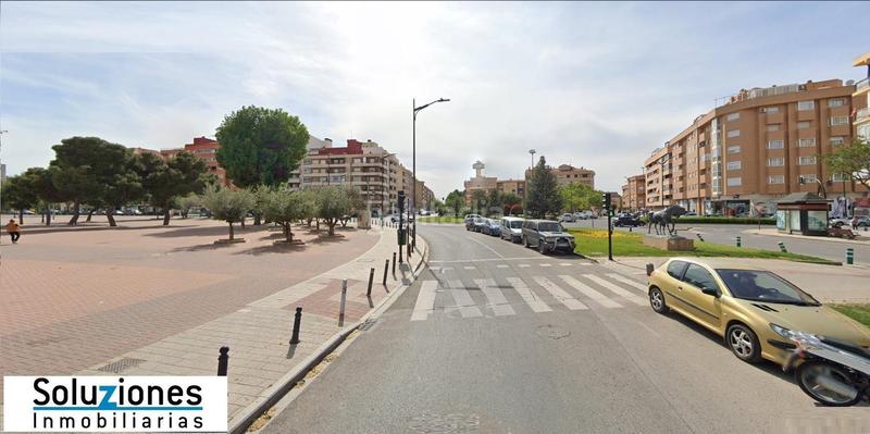 Foto 739847c1-0df0-4126-bce2-1275d0ffac0c. Alquiler local comercial  acondicionado junto redondeles de la feria en Albacete