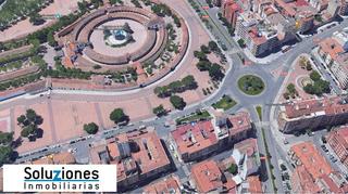 Lloguer Local Comercial a El Pilar. Local comercial acondicionado junto redondeles de la feria
