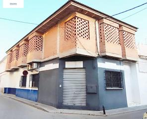 Casa a Roda (La). Edificio en la roda,  de dos plantas para reformar a su gusto