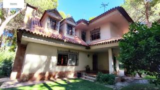 Chalet en Imaginalia - Llanos del Águila