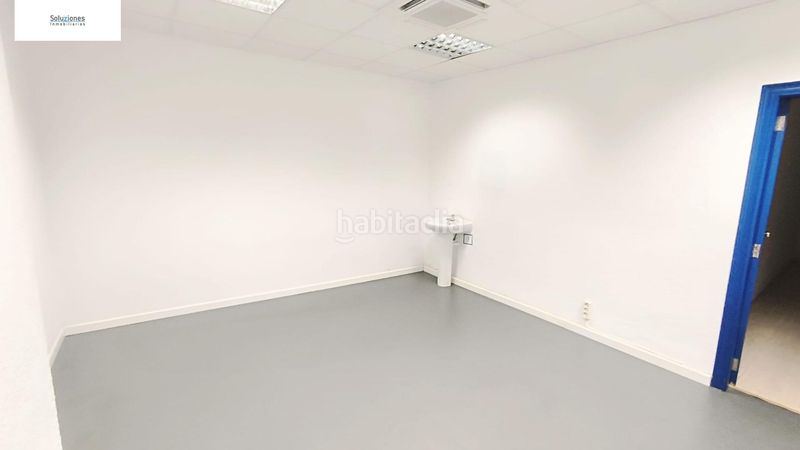 Foto c03185fa-c89a-40cb-9d6e-bcdc8f63203a. Local comercial a El Pilar Albacete