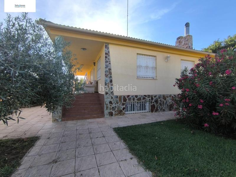 Foto 41fe183b-e960-48f3-b7a2-079ed220dd5f. Chalet exclusivo chalet seminuevo con amplias instalaciones de lujo en Albacete