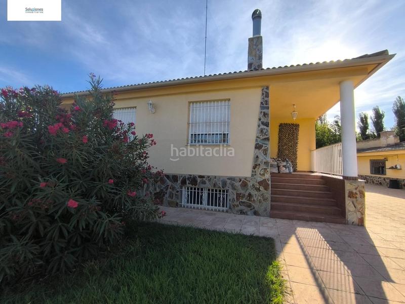 Foto d99dd09c-7921-4668-b48c-fe14d5e3a5bc. Chalet exclusivo chalet seminuevo con amplias instalaciones de lujo en Albacete