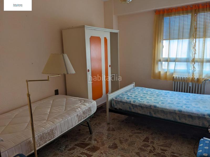 Foto eeed732a-115c-4000-acc7-f5ea49993833. Appartamento con riscaldamento parcheggio in Industria Albacete