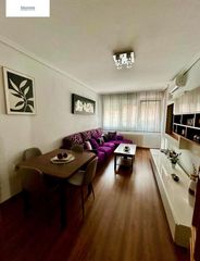 Flat in Feria. Bonito piso en calle baños