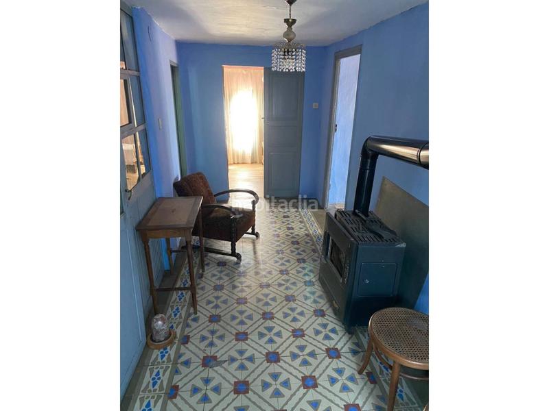 Foto a62ecc4c-d1ee-4607-ba77-37d650a56d08. Casa amb aparcament a Armunia León