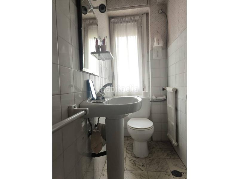 Foto 19d6d7b4-88c7-4f51-84ca-df5501fdb4b2. Etagenwohnung mit heizung in Centro Ciudad León