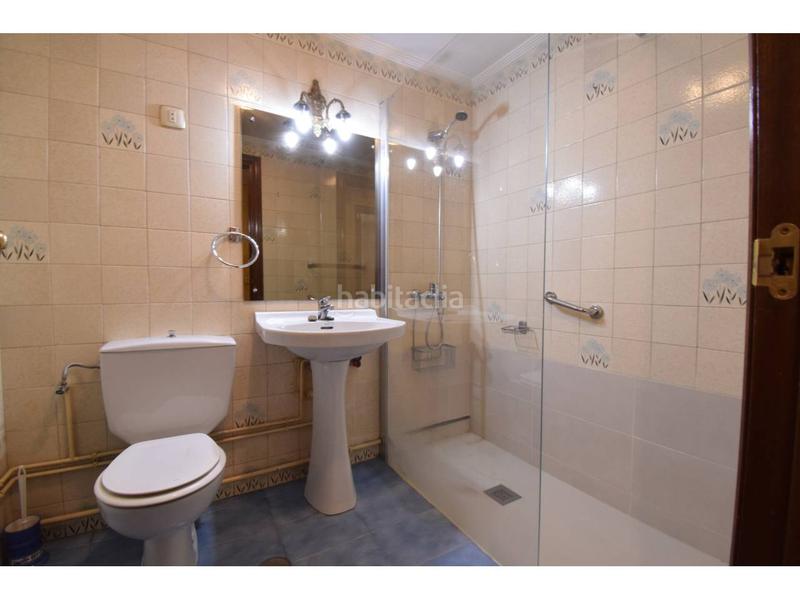 Foto e535de2f-ed75-4375-94aa-aaf9ea9d442a. Flat with heating parking in Las Eras de Renueva León