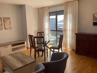 Miete Etagenwohnung in Las Eras de Renueva. Piso en eras de renueva con  3 habitaciones y 2 baños