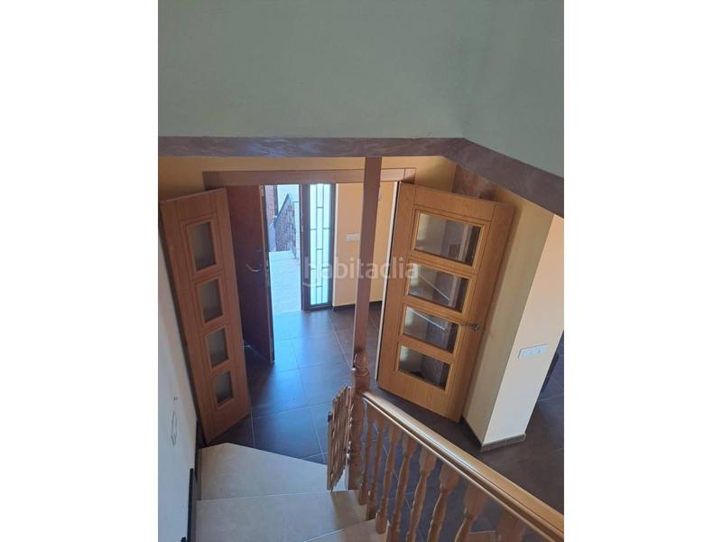 Foto 30fa9b66-2abc-421c-b26e-9a37f6aa9e7c. Casa adossada amb calefacció aparcament a Garrafe de Torío