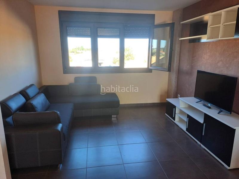 Foto 54df689f-51d8-4a6d-ab53-5bc7c42b2459. Casa adossada amb calefacció aparcament a Garrafe de Torío