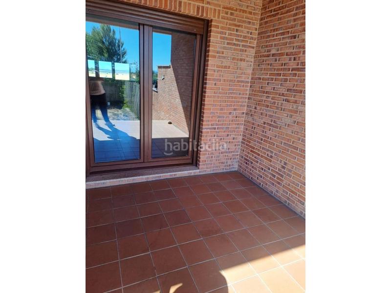 Foto 8990da04-fecf-4e25-9c63-af76f929fa7b. Casa adossada amb calefacció aparcament a Garrafe de Torío