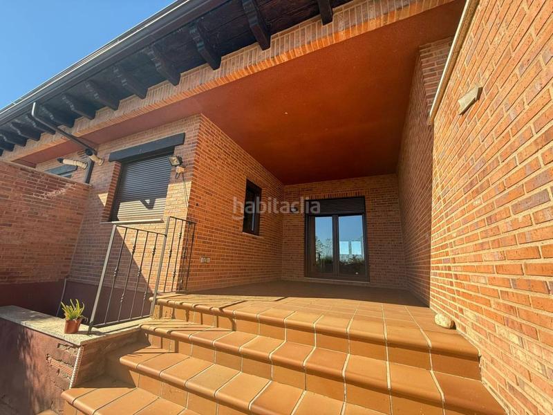 Foto e7bfe18c-8aee-4170-b735-8144af0cb495. Casa adossada amb calefacció aparcament a Garrafe de Torío