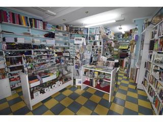 Traspàs Local Comercial  Mariano andrés. Traspaso de libreriapapeleria frente a universidad
