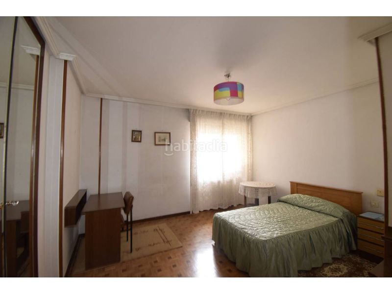 Foto fa0e3a64-bf52-455e-b381-f19e5e1f8af2. Pis amb calefacció aparcament a San Esteban León