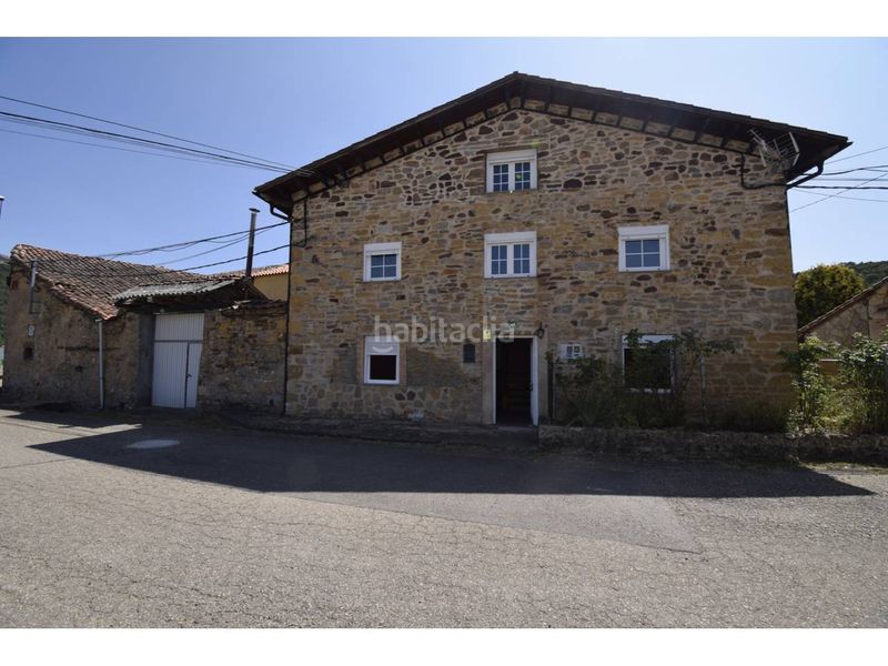 Foto 20ce70ef-a869-4d94-a009-f4b072d94534. Casa amb calefacció aparcament a Boñar