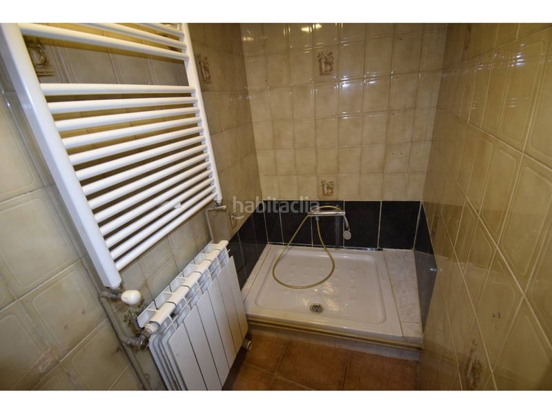 Foto b6a20e86-3392-4005-a31b-b87b3e1c169c. Casa amb calefacció aparcament a Boñar