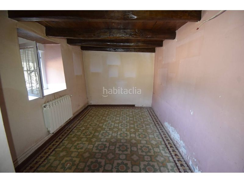 Foto f98cf3a4-0144-4829-b269-73febaff5820. Casa amb calefacció aparcament a Boñar