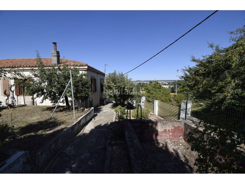 Foto 64325b24-2e49-49f2-99ad-5a77b6ec571a. Casa amb calefacció a Oteruelo León