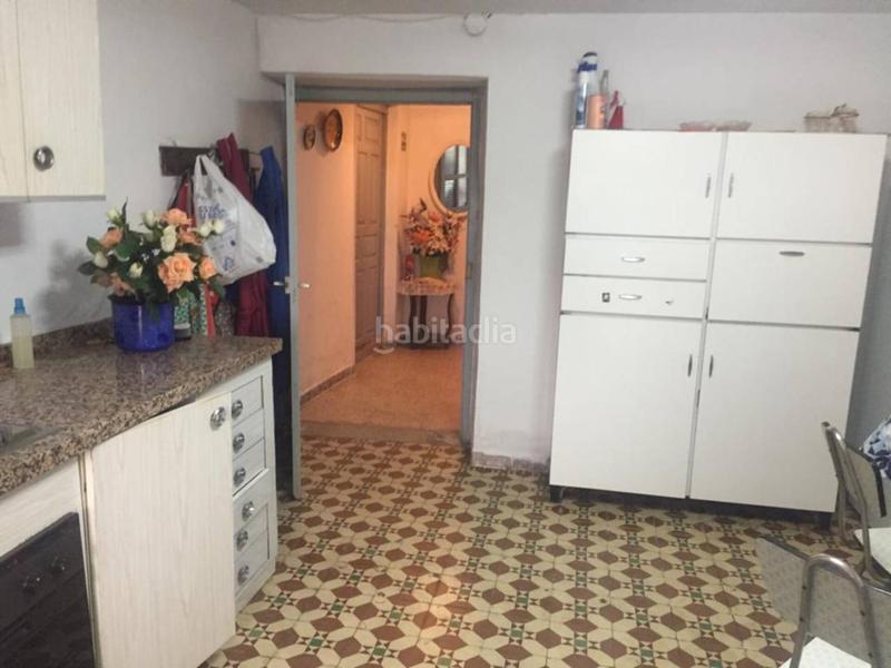 Foto 0384e202-4c96-49a3-963a-2e1fa39ebd68. Casa amb aparcament a Valdefresno