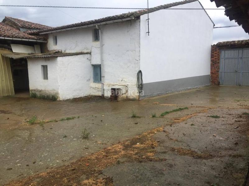 Foto 92c3efa5-6332-47ff-9a70-a7e3f889f5d1. Casa amb aparcament a Valdefresno