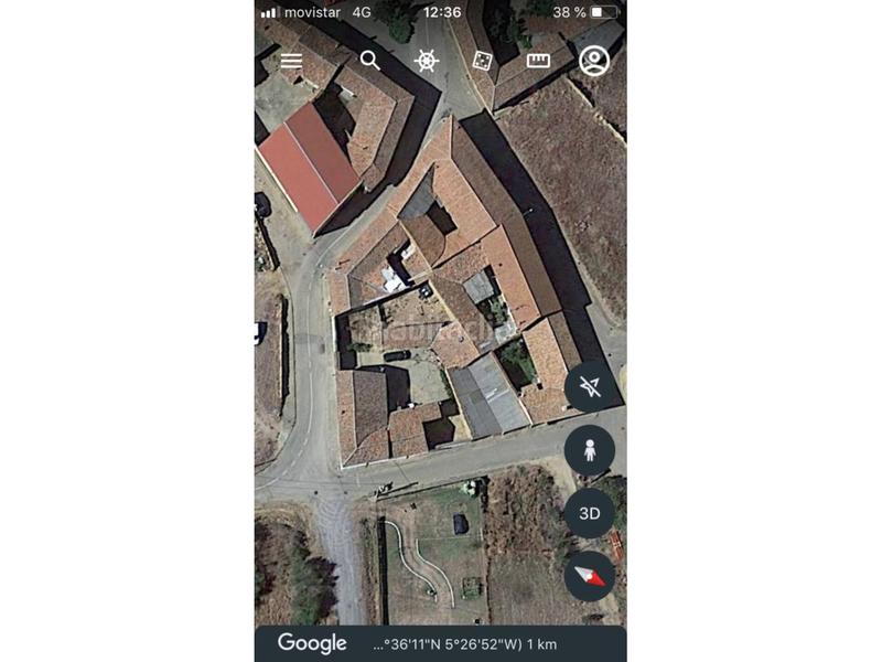 Foto ce951f21-45ba-4693-8d59-d6838faf0960. Casa amb aparcament a Valdefresno