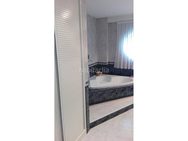 Foto 9d463aa3-a3d8-49c4-9751-6956b38414de. Xalet amb calefacció aparcament a Valdefresno