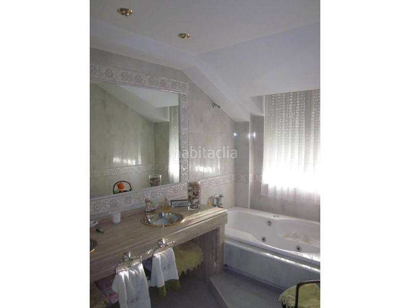 Foto ae3948b3-bded-4f0d-9982-a28e89a28e5d. Xalet amb calefacció aparcament a Valdefresno