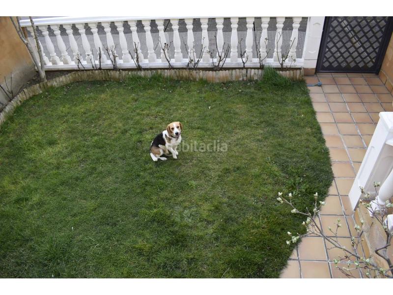Foto ea435193-59f4-47e7-854e-4295f84d35fb. Casa adossada amb calefacció aparcament piscina a Sariegos