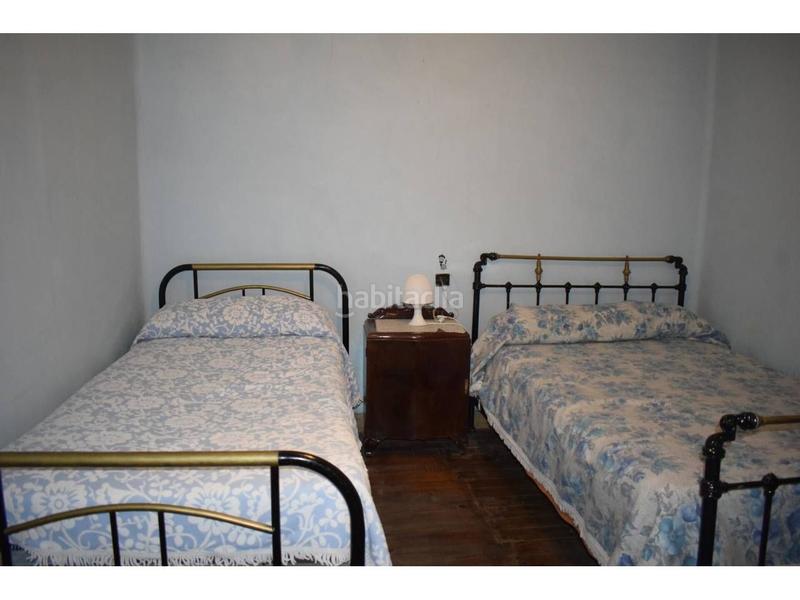 Foto 183c679a-1cac-414c-aef5-d2177979adb6. Edificio  en venta en crucero-pinilla-la vega en Trobajo del camino