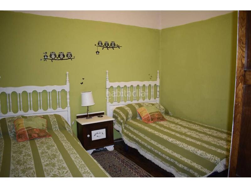 Foto 2caba422-8e11-4b3b-b83b-c4d9e50f82b3. Edificio  en venta en crucero-pinilla-la vega en Trobajo del camino