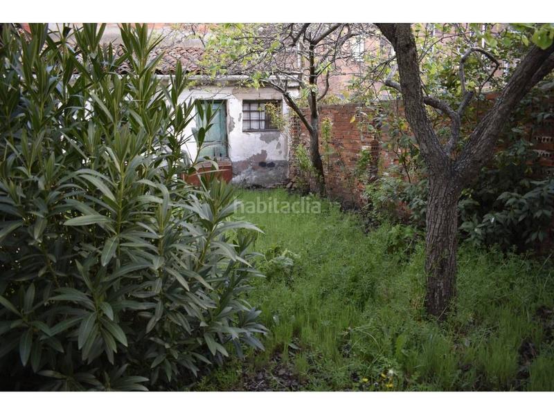 Foto dc71cf37-0acc-4bc1-a7b9-7b068e066bf2. Edificio  en venta en crucero-pinilla-la vega en Trobajo del camino