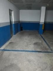 Aparcament cotxe a Matadepera. Plaza parking con trastero!