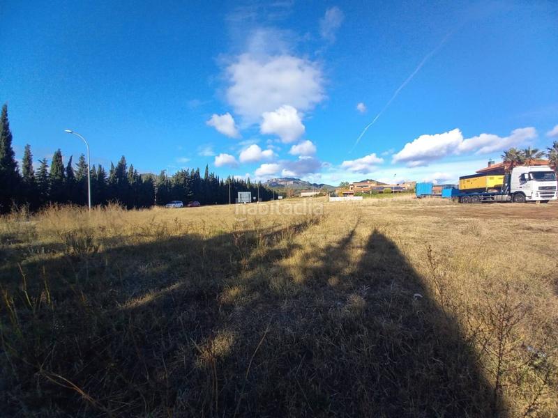 Foto 7dca8c76-4cb1-4e9e-b649-994f81603709. Finca rústica parcela esquinera en verge de montserrat en Matadepera