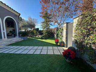 Haus in Matadepera. Casa en venta en centre