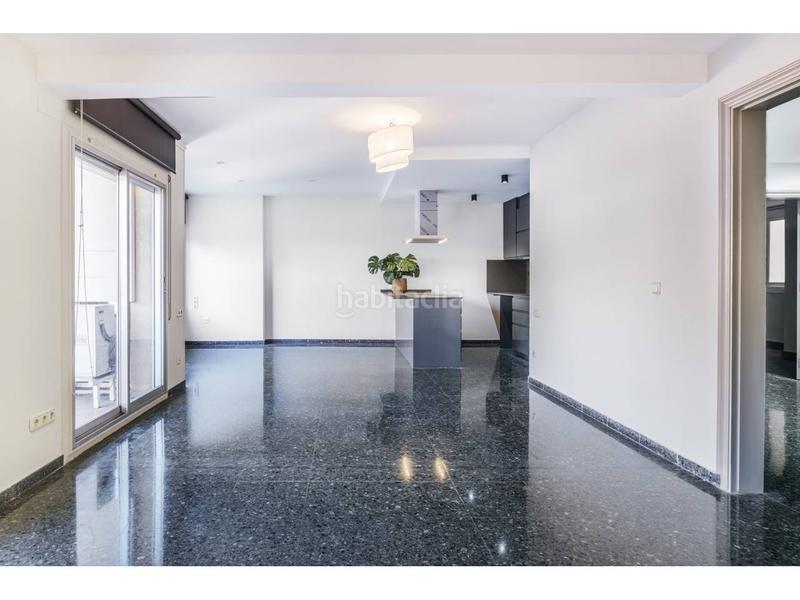 Foto d7f9ebb0-390b-485f-aaca-51f345b77439. Pis amb calefacció a Vallparadís - Antic Poble de Sant Pere Terrassa