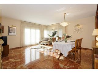 Flat  Galileu. Piso en venta en centre