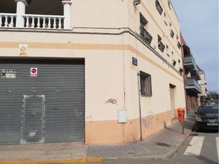 Business premise  Calle solsona. Local en alquiler cantonero