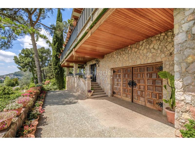 Foto c77fae49-d26c-4b1d-9965-2262c519dd44. House with heating parking in Matadepera